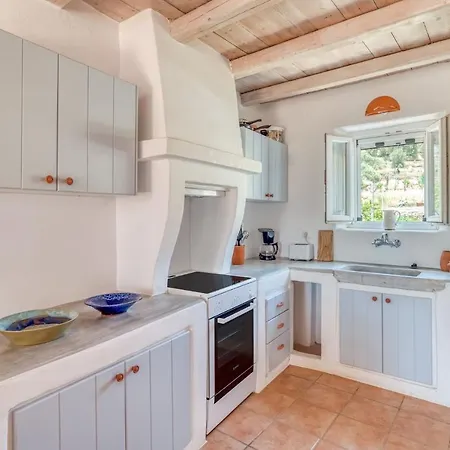Lefkes Village Living