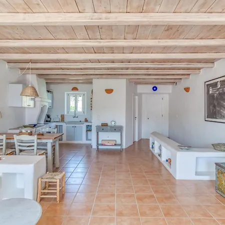 Willa Lefkes Village Living *