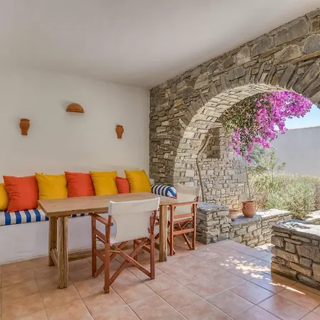 Willa Lefkes Village Living *